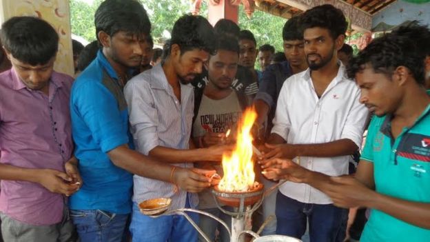 கிழக்கு பல்கலைக் கழக தமிழ் மாணவர்கள்