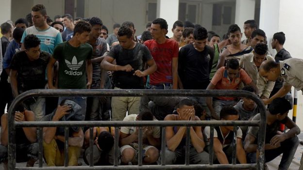 படகில் பயணித்தவர்கள்