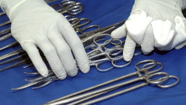 في فيتنام، ازالة اداة جراحية نسيت في جوف مريض قبل 18 سنة