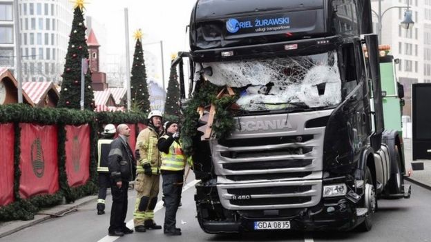 德国检方说，一名40岁的突尼斯男子因涉嫌与上周的柏林圣诞集市案有关而被捕