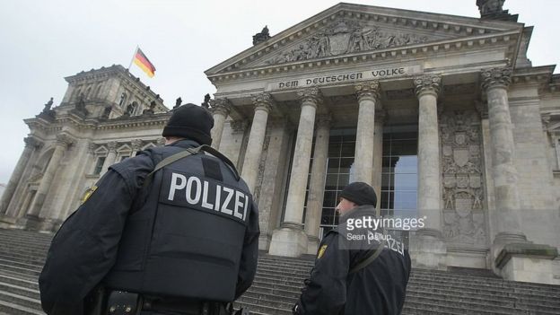 ஜெர்மனி முழுவதும் தீவிர பாதுகாப்பு