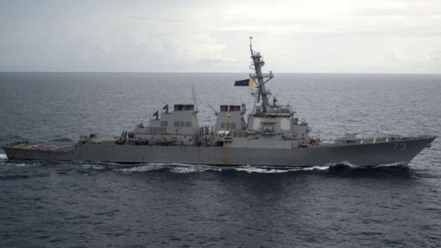 Tàu khu trục USS Decatur tuần tra gần Quần đảo Hoàng Sa hổi tháng 10/2016, trong chương trình Mỹ gọi là hoạt động tự do hàng hải