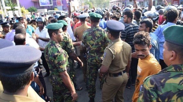 மட்டக்களப்பு நகரில் பொது பல சேனாவிற்கு மக்கள் எதிர்ப்பு