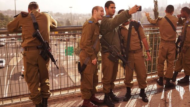 Jóvenes soldados de Israel en Jerusalén
