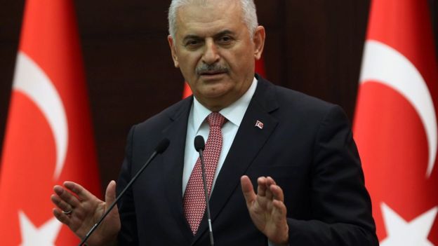 Turkish Prime Minister Binali Yildirim at a news conference in Ankara (27 June 2016)