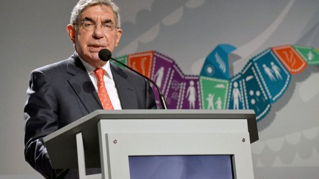 Óscar Arias
