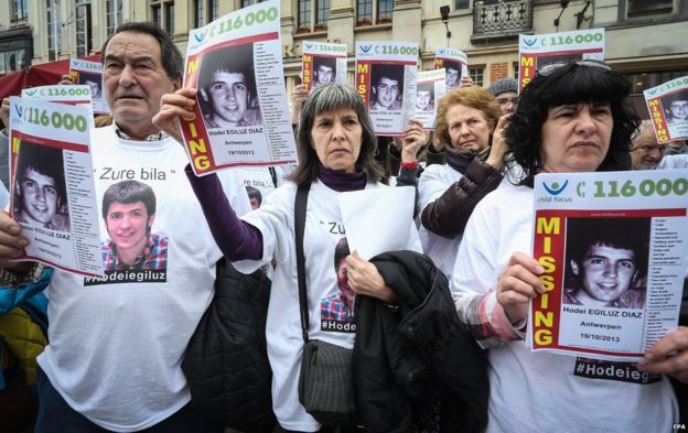 Hodei's mother Koro Diaz (C) gathers with relatives of missing Hodei Egiluz near Brussel's Grand Place, in Brussels, Belgium, 16 March 2014