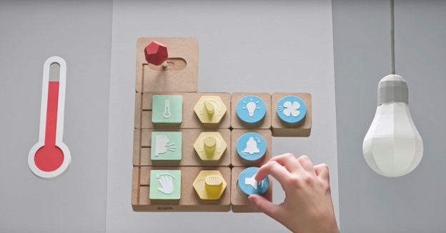 Google, 'Projct Bloks' girişimiyle çocuklara kodlama eğitimi verilmesini sağlıyor.