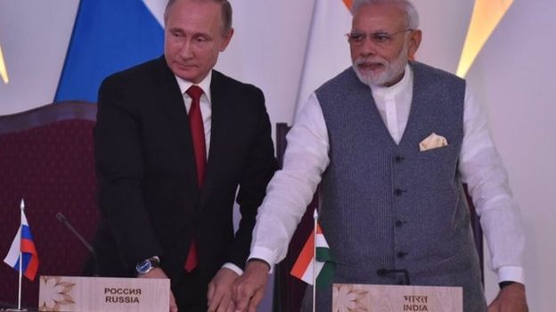 புதின், மோதி