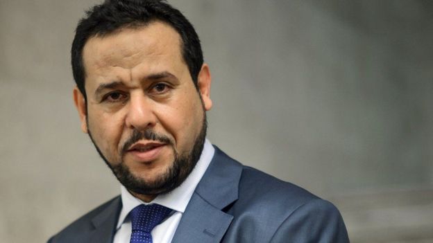 المعارض الليبي عبد الحكيم بلحاج يحصل على حق مقاضاة وزير الخارجية البريطاني السابق جاك سترو