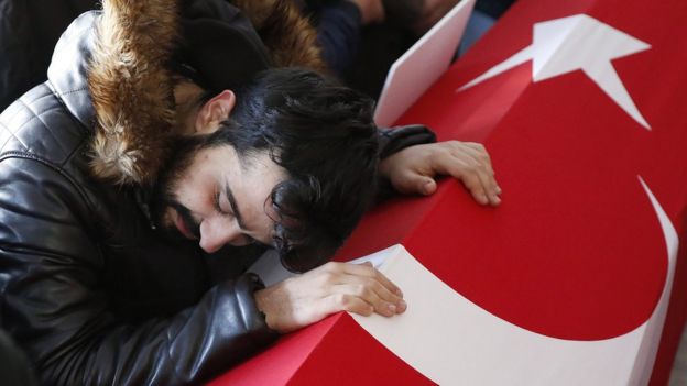 خلاف بصحف عربية حول سبب الهجمات المسلحة في تركيا