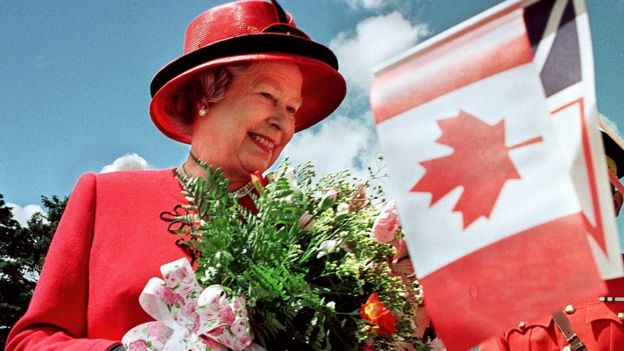 La reina Isabel II de Inglaterra en una visita a Canadá.