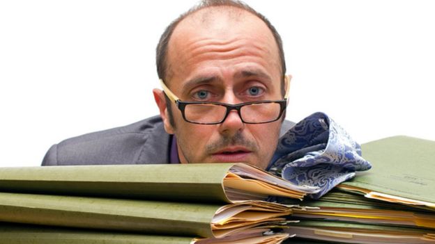 ضغط العمل المتواصل قد يتحول لإنهاك تام يدمر حياتك