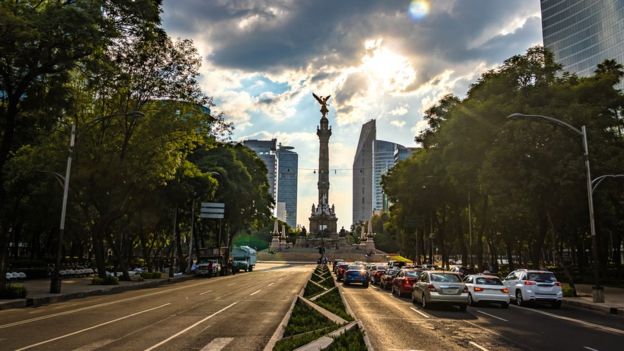 Мехико - настоящая мекка для эмигрантов, желающих узнать больше о местной культуре