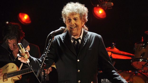 Дилан в 2012 году