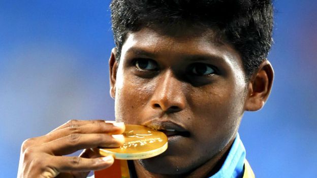 தங்கப்பதக்கம் வென்ற தமிழக வீரர் மாரியப்பன் தங்கவேலு