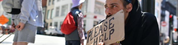 Бездомный мужчина в Сан-Франциско