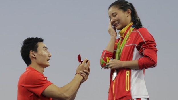 Qin Kai proposes to He Zi