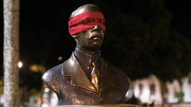 Statue of Alberto Santos Dumond in Rio de Janeiro, 12 March 2016