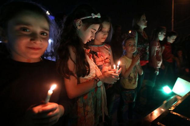 Iraqi Christians celebrate in Irbil, 18 October