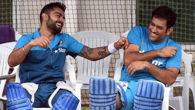 கோலியுடன் தோனி