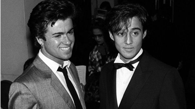 George Michael y Andrew Ridgely ascendieron a la fama con el dúo musical Wham! en la década de 1980.