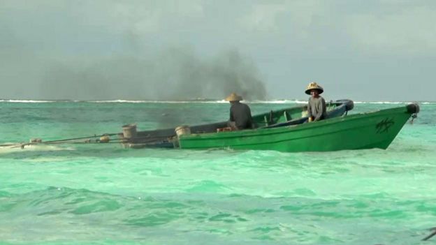 Small boats wreck the reef