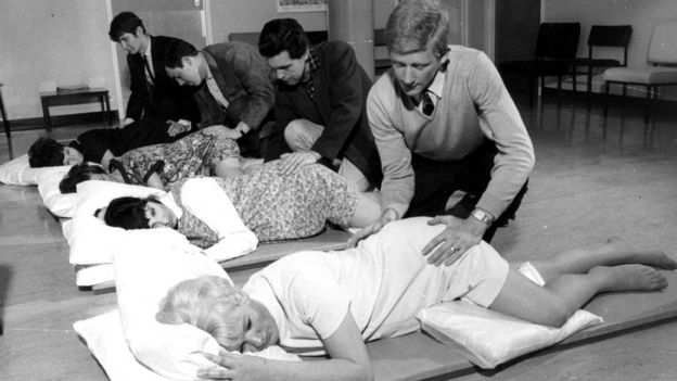 13th August 1968: Prenatal classes at Margate Hospital in Kent