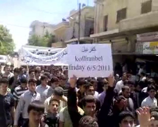 Demonstration in Kafranbel in May 2011