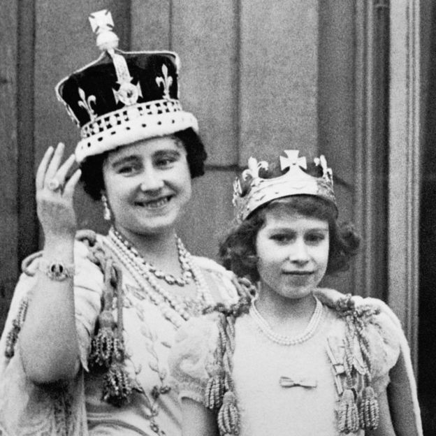 Queen Elizabeth (the Queen Mother) with her eldest daughter Princess Elizabeth on the balcony of Buckingham Palace, after the coronation of King George VI