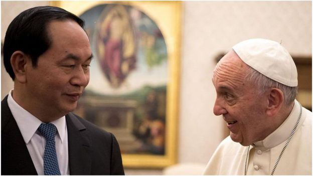 Chủ tịch VN Trần Đại Quang và Đức Giáo hoàng Francis tại Vatican 23/11/2016