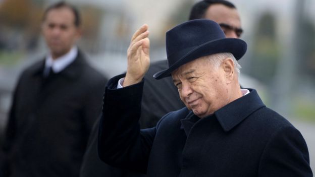 Islam Karimov năm 2015