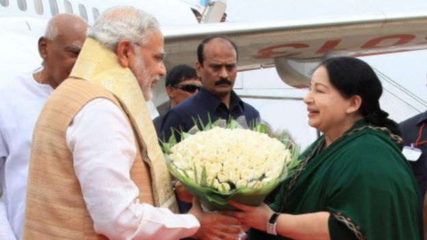 ஜெ., இல்லாத சூழலில் அதிமுகவை கட்டுப்பாட்டில் வைக்க பாஜக விரும்புமா ?