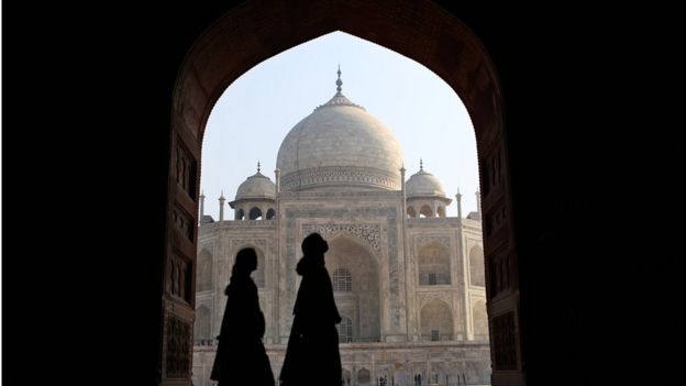 இந்தியாவில் பெண்கள் தனிச் சுற்றுலா செல்லும் போக்கு அதிகரித்துவருகிறது.