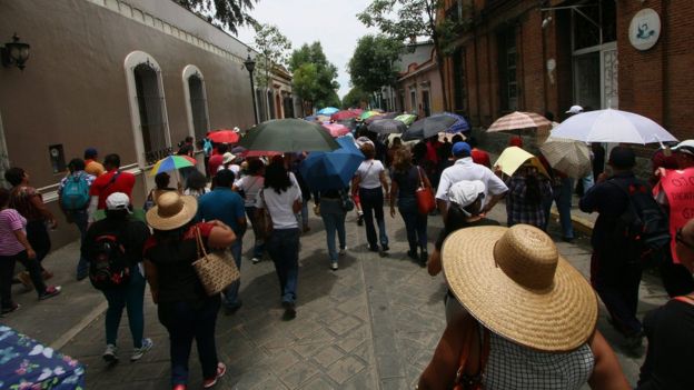 Los maestros realizaron una nueva marcha el lunes 20 de junio para denunciar la muerte de 8 personas en Oaxaca.