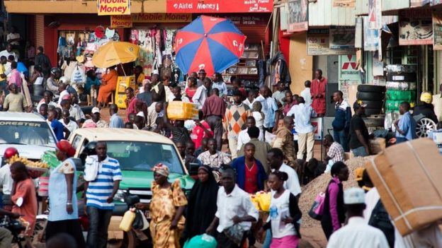 Una calle en Kampala