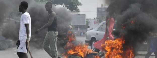Protest in Abidjan, 16, December 2010