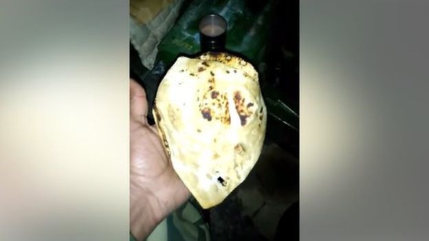 தங்களுக்கு வழங்கப்படும் உணவு குறித்து தேஜ் பகதூர் யாதவ் வெளியிட்ட படம்