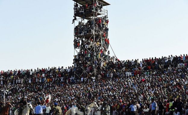 Supporters attend the African Cup of Nations qualification match between Egypt and Nigeria, on 25 March 25, 2016, in Kaduna, Nigeria