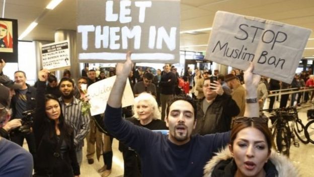 اعتراضات در فرودگاههای آمریکا