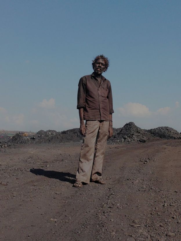 _91321672_ronny-sen-jharia-the-end-02c.jpg