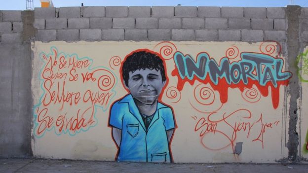 Un mural en honor a Christian Romero, unadolescente que se suicidó en Ciudad Juárez.