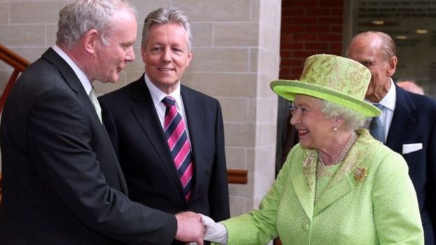Martin McGuinness shakes hands with the Queen in 2012