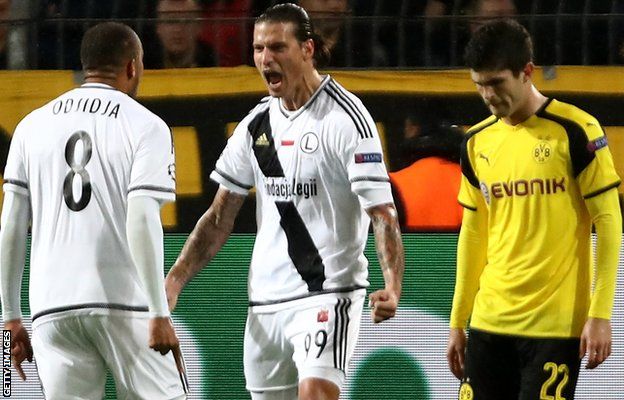 Aleksandar Prijovic anota su segundo de la noche