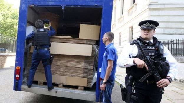 Removal van at back of Downing Street