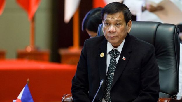 அதிபர் ரொட்ரிகோ டுடெர்டோ