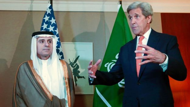Saudi Foreign Minister Adel al-Jubeir and US Secretary of State John Kerry in Geneva (2 May 2015)