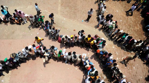 Queue to join police in India