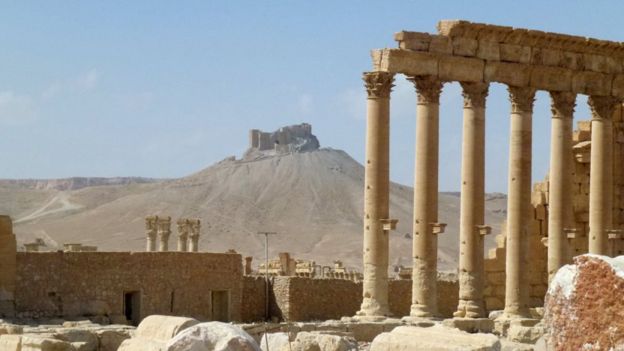 "تنظيم الدولة" يعدم 12 شخصا على الاقل في تدمر السورية