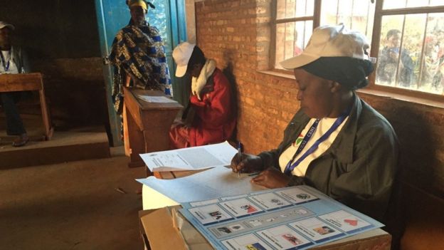 Poling station in Burundi (21 July 2015)